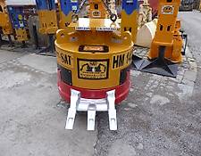 Zanetti SAT - Magnet / Hydraulik-Abbruch-Magnet HM 14/25 AZ - AZ: für Adapterplatte, mit Zähnen - Bagger: 14t-25t - Magnet-Leistung 5,5KW 220V
