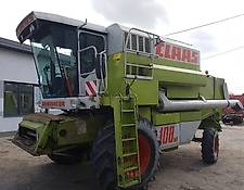 Claas grain harvester Dominator 108 SL