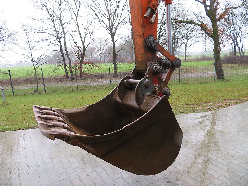 Hitachi ZX135US Kurzheck Raupenbagger, wenig Stunden, Lehnhoff SW mit 2x Löffel