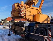 Liebherr mobile crane LTM 1050